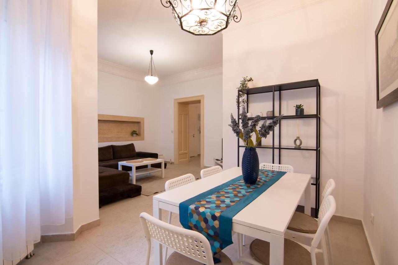 Sweet House Republic Apartment Belgrade Luaran gambar